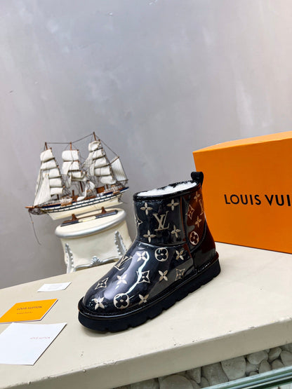LV 25 Snow Boots Black Monogram PVC Wool
