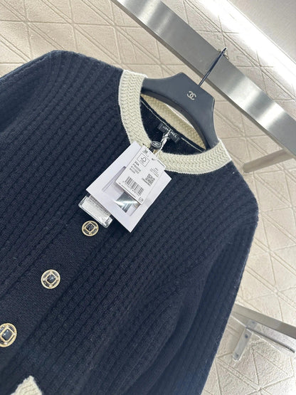 CHANEL 25S KNITTED CARDIGAN 645
