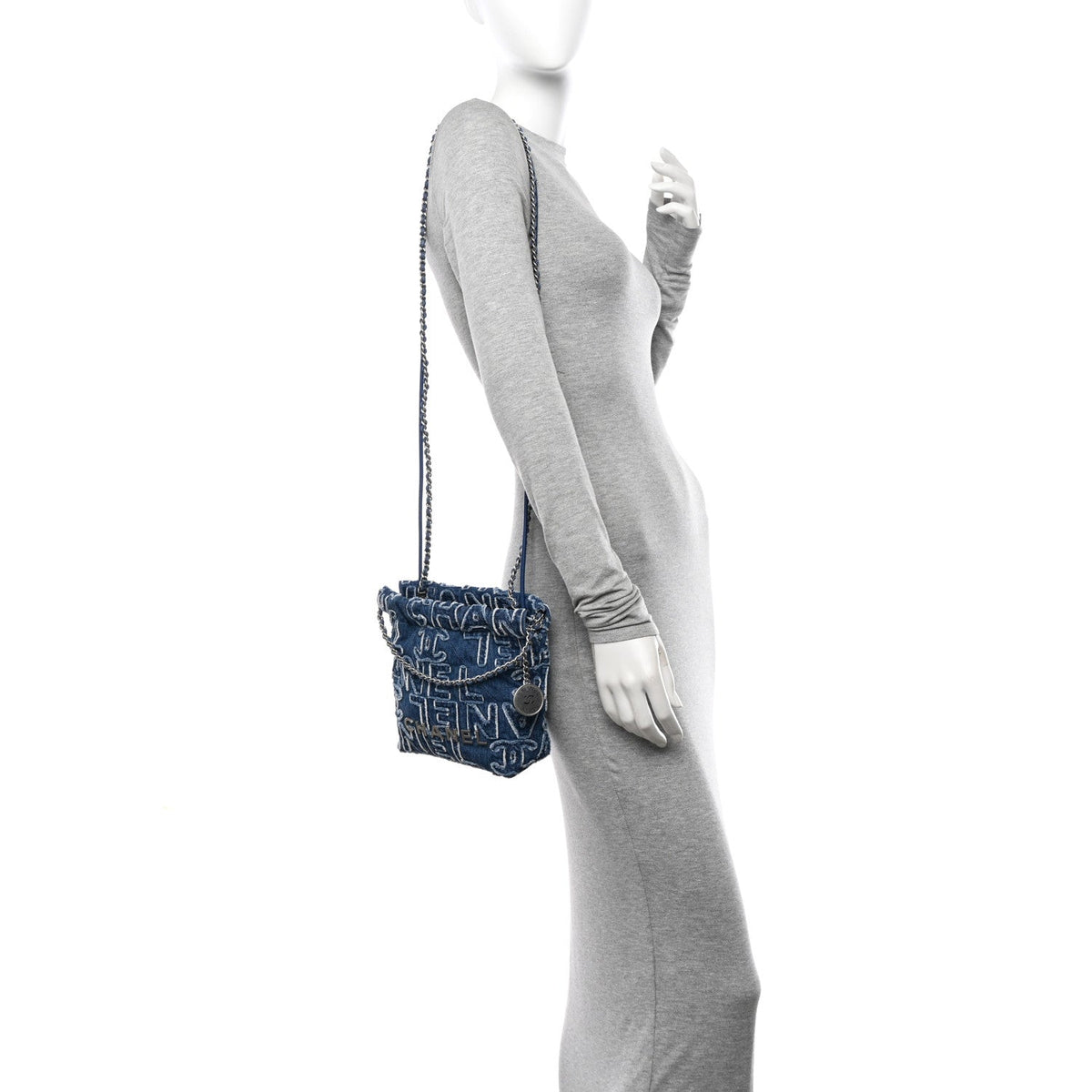 Washed Denim Logo Embroidered Mini Chanel 22 Blue
