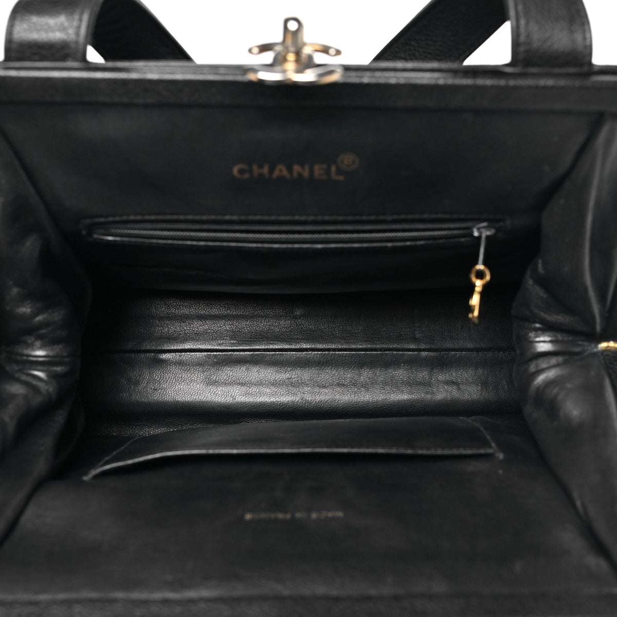 Caviar Quilted Frame Shoulder Bag Black