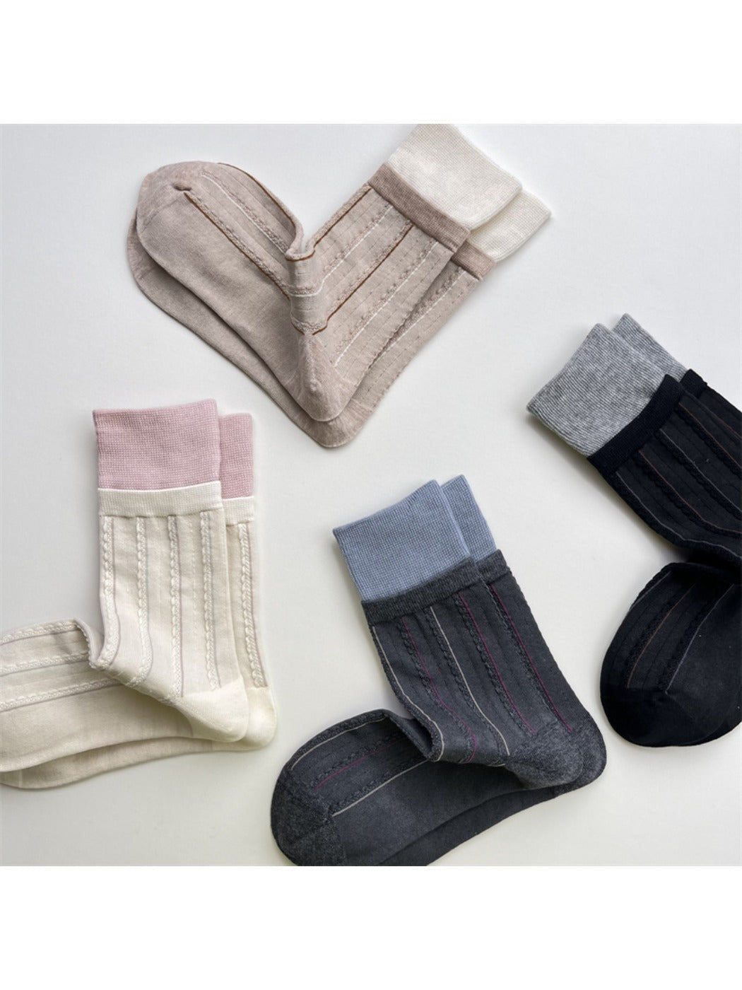 Rufia - Color-Block Mid-Calf Socks – Minimalist &amp; Warm