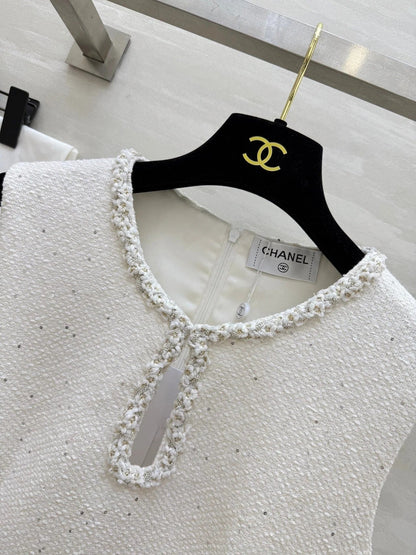 CHANEL SLEEVELESS WOOL DRESS STYLE 20