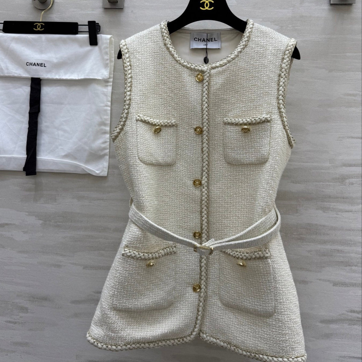 CC 25 Lady Vest Ivory Cotton
