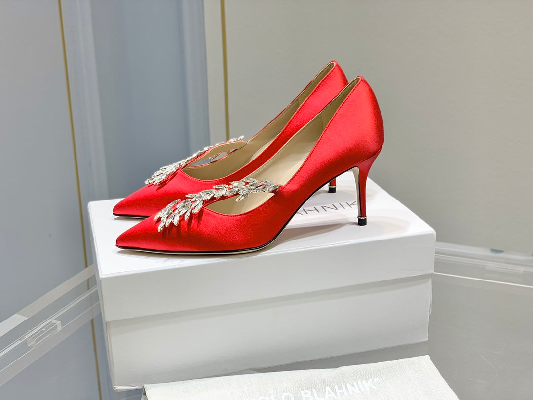 Manolo Women's Nadira Pumps 70 Light Red Satin