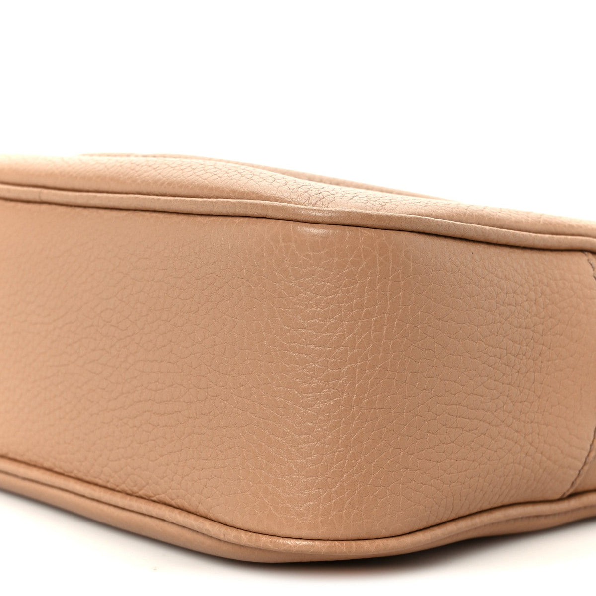 Pebbled Calfskin Small Soho Disco Bag Camelia