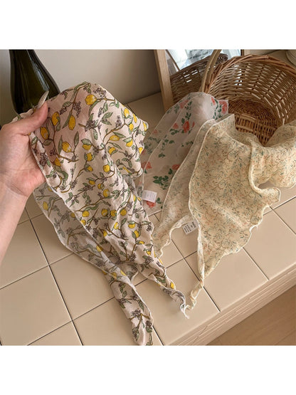 Scarvii - Fresh Style Floral Printed Triangle Scarf - Light &amp; Airy