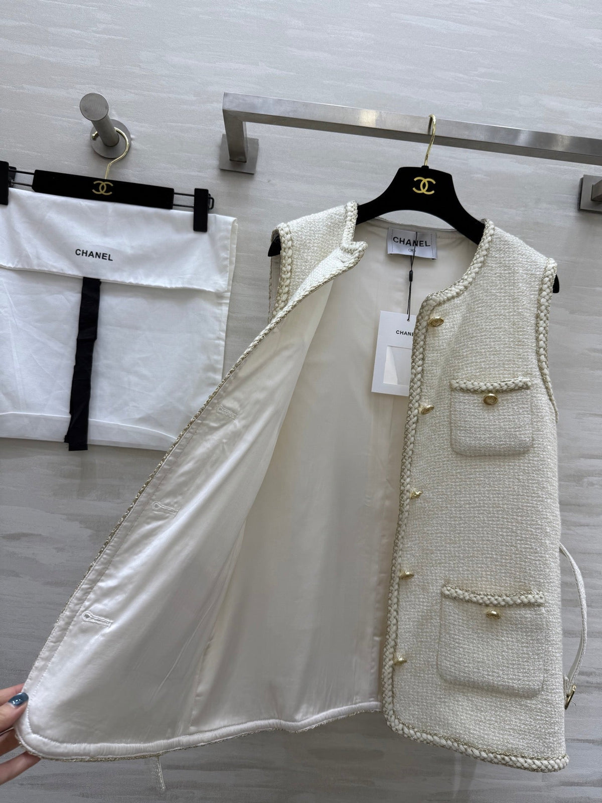 CC 25 Lady Vest Ivory Cotton