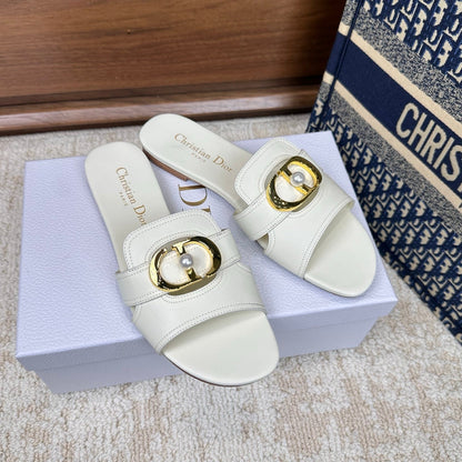 CD Montaigne Sandals White in Calfskin 598175