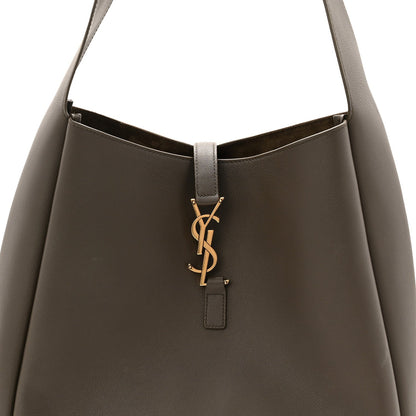 Smooth Calfskin Large Le 5 A 7 Soft Hobo Light Musk
