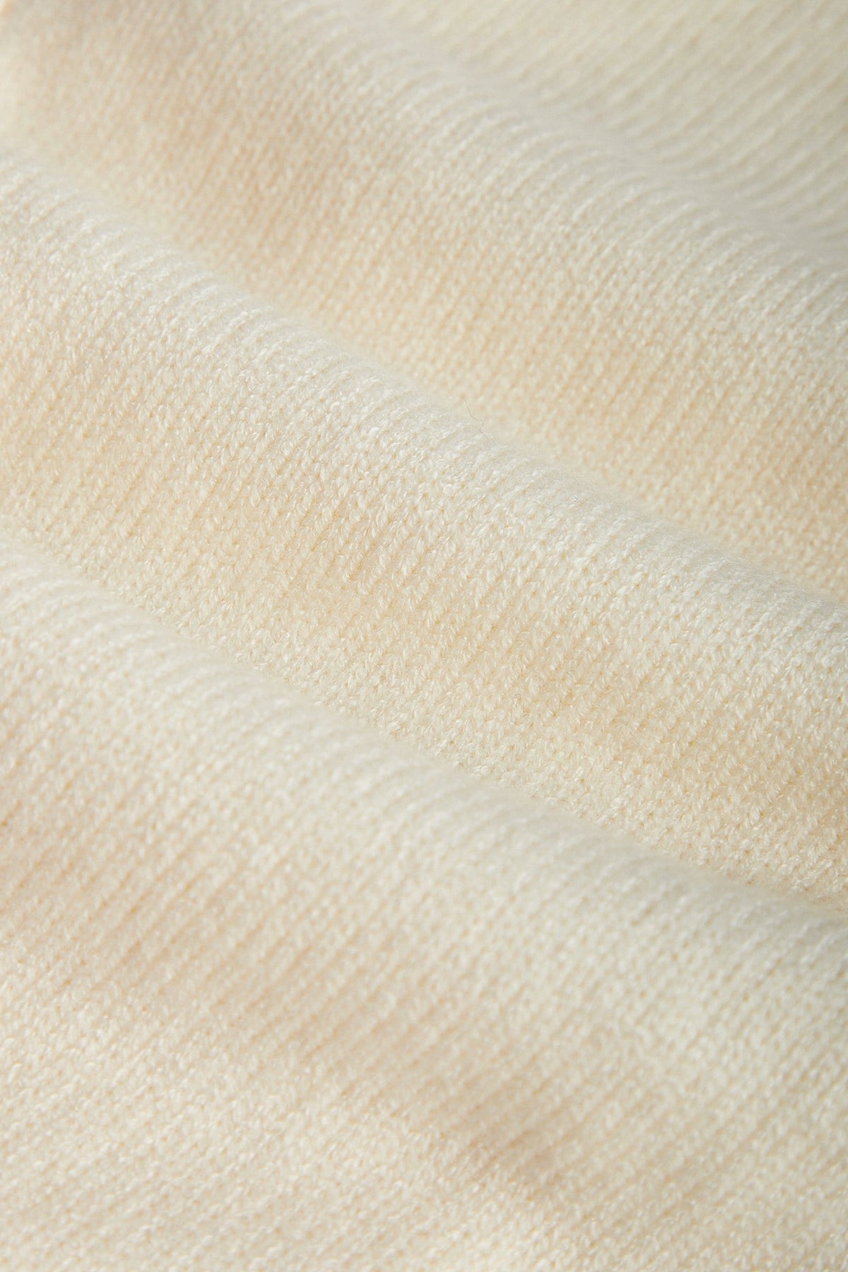 Adelyn White Pocketed Knitted Cardigan Sweater