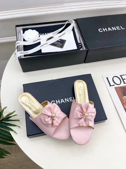 CC 26s Bow Slippers Pink Satin Sheepskin 586899