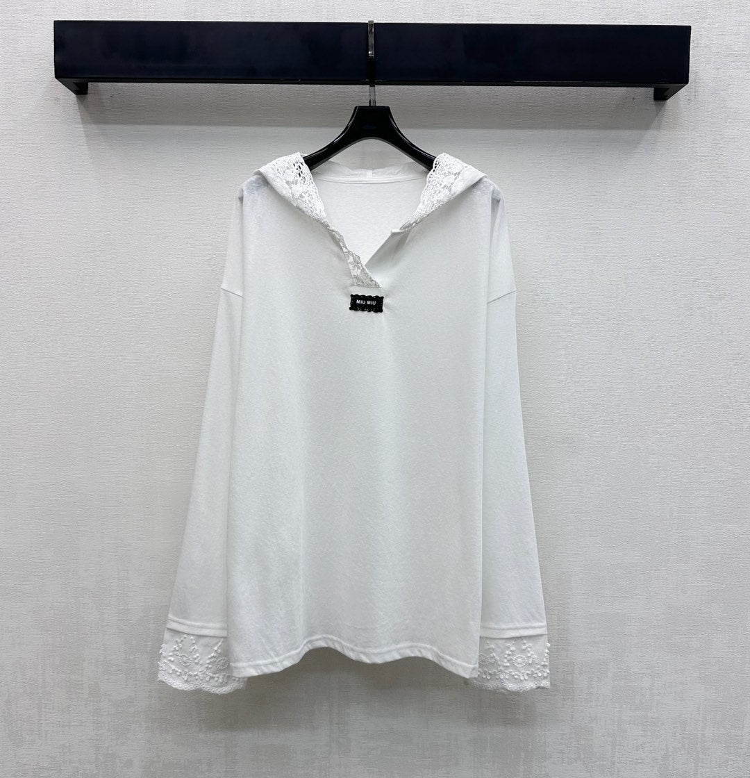 Miu SS26 Lace Hooded Long Sleeve Pullover White Wool Polyester 350278