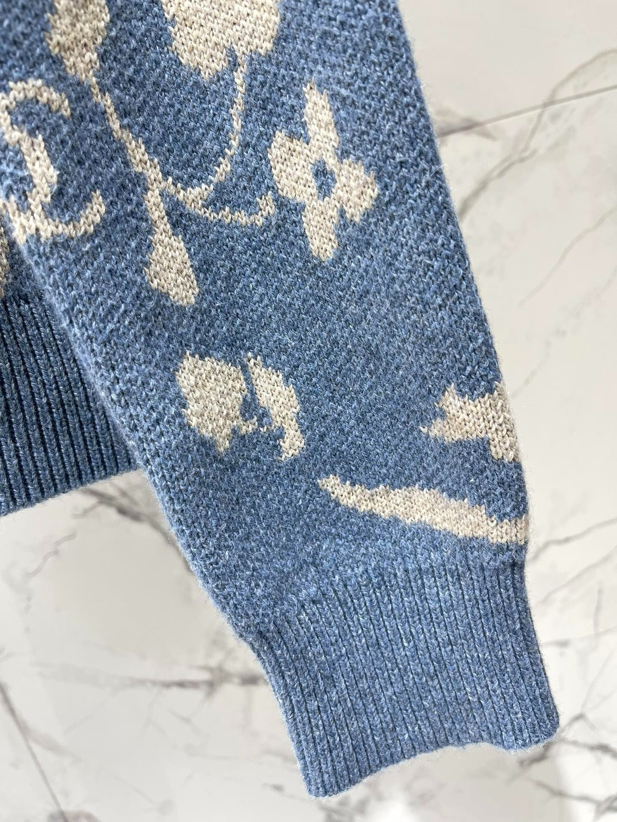 CHANEL 25S CREW NECK SWEATER 461