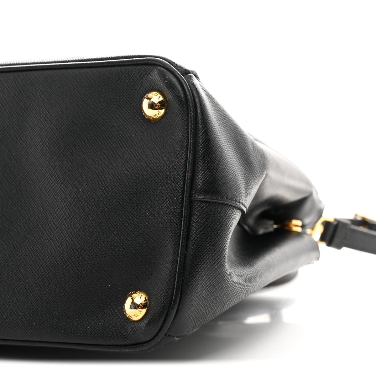 Saffiano Medium Galleria Double Zip Tote Black