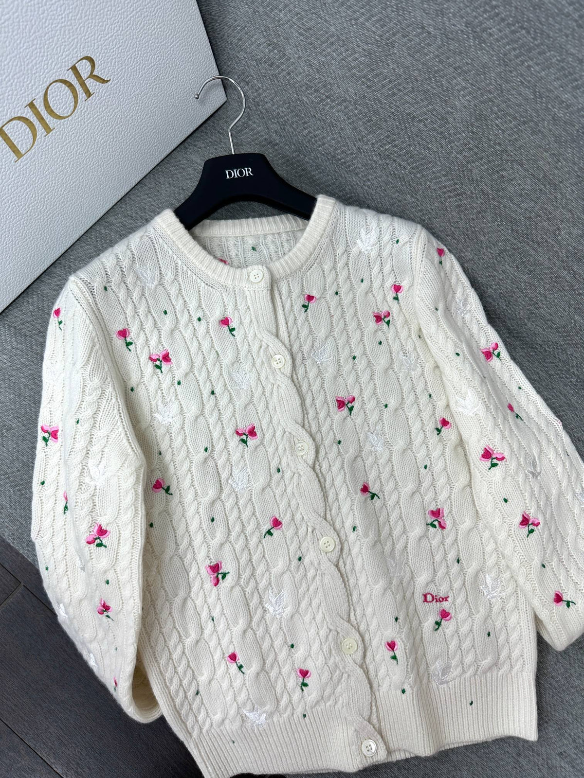 CD Cardigan Small Floral Embroidery Ivory Wool 349481