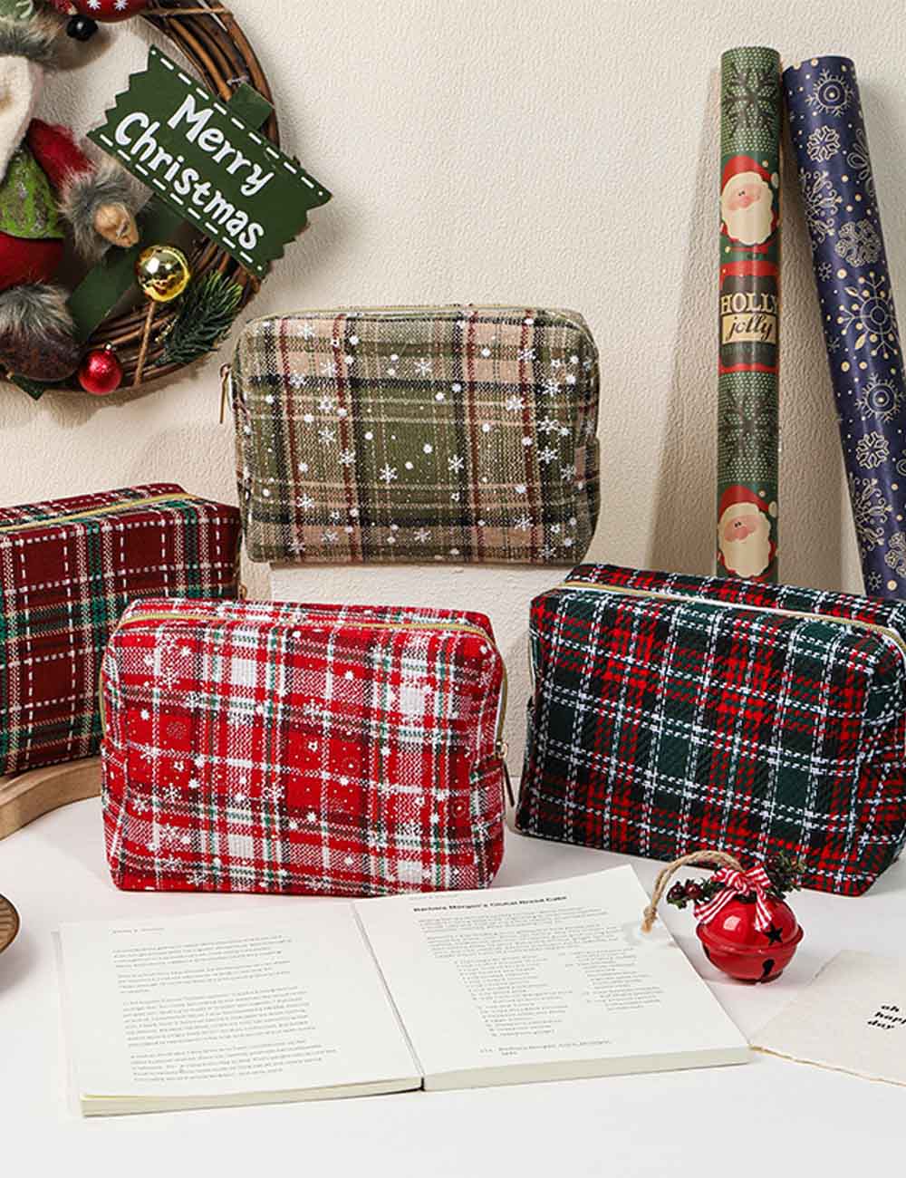 Vintage Christmas Plaid Snowflake Makeup Bag