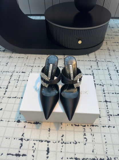 Manolo Satin Maidugura Mules 90mm Black Satin