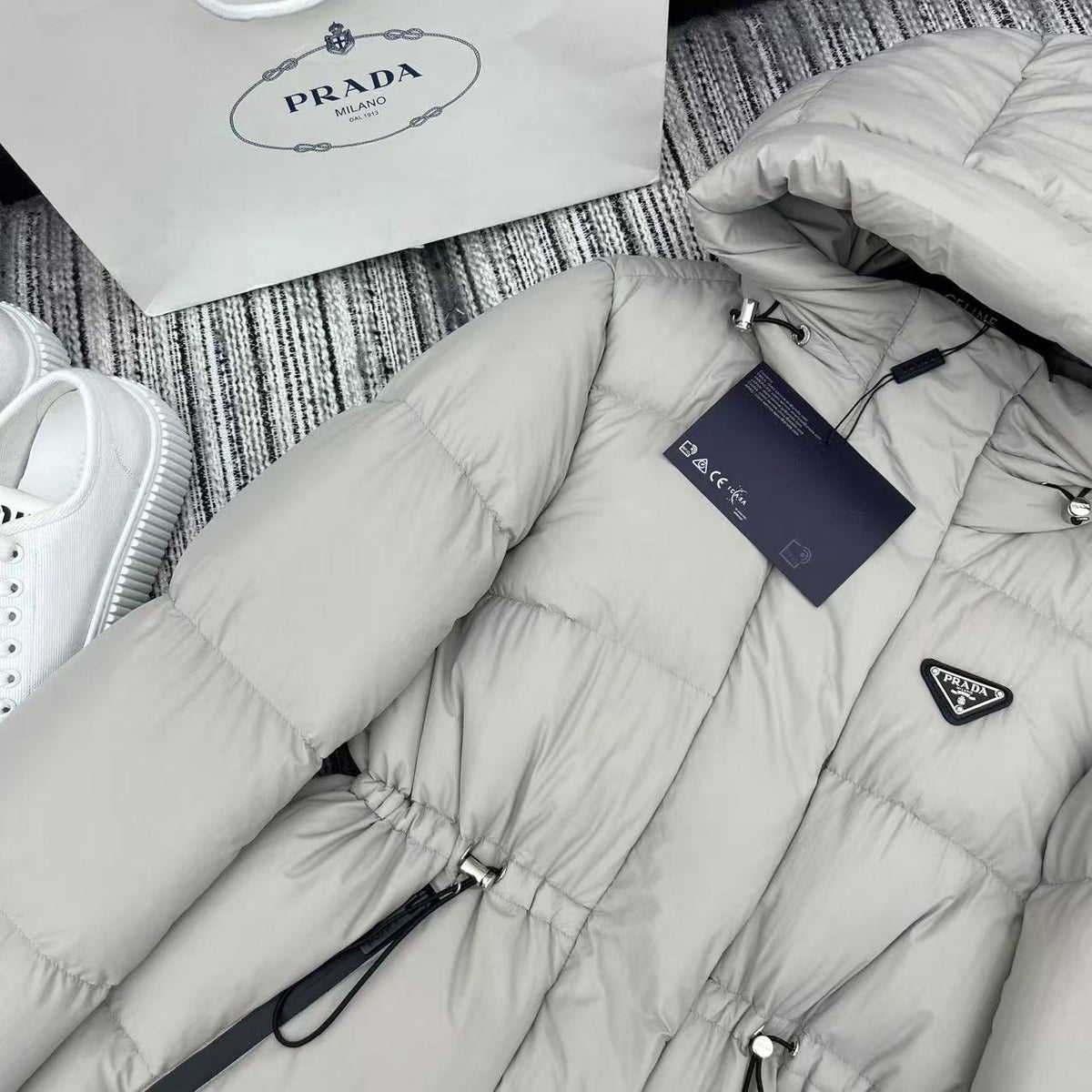 Prada 2025 Drawstring Waist Hooded Mig-length Jacket Down Polyester