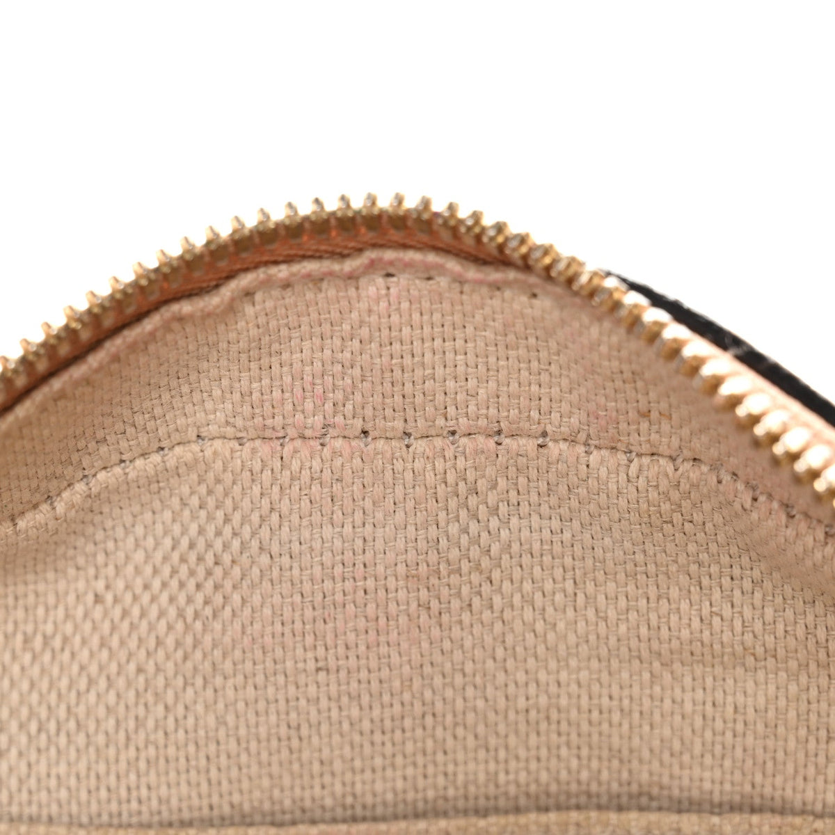 Pebbled Calfskin Small Soho Disco Bag Camelia