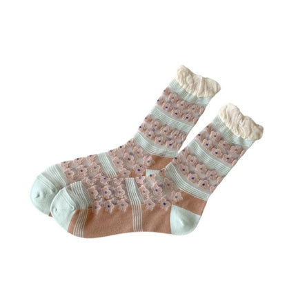 Rufia - Lace Flower Color-block Crew Socks - Sweet &amp; Retro