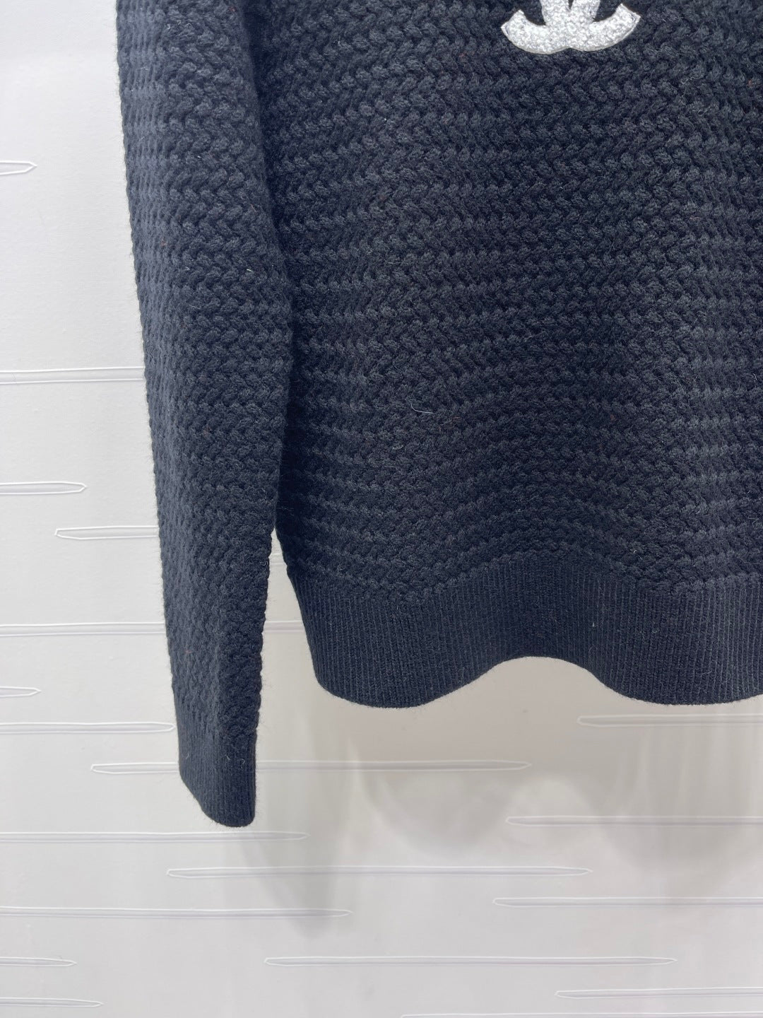 CHANEL 26 LOGO KNIT BLACK SWEATER 335407