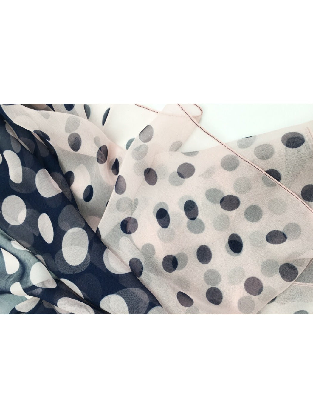Scarvii - Dot Scarf - Lightweight &amp; Versatile