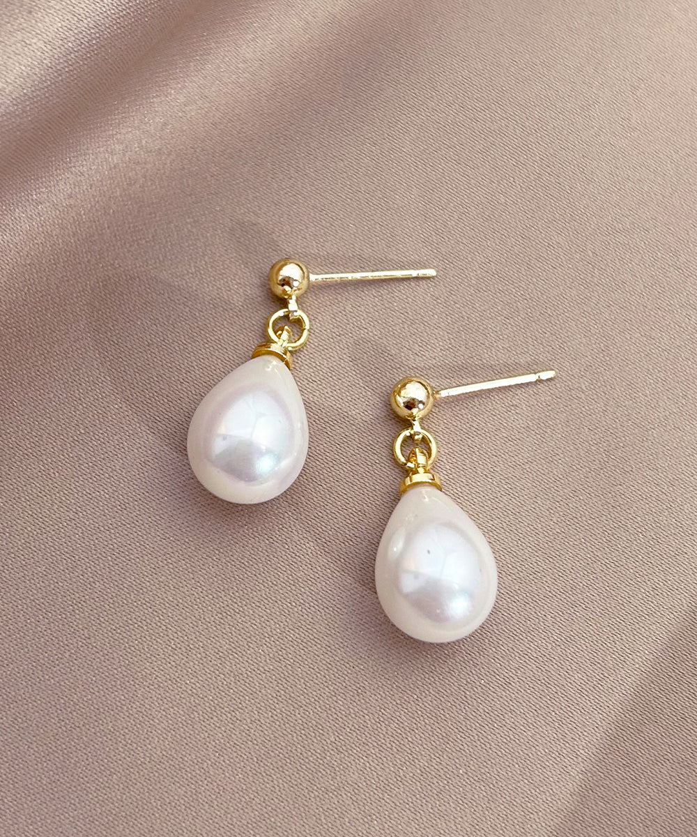 Stylish White Copper Alloy Pearl Water Drop Stud Earrings