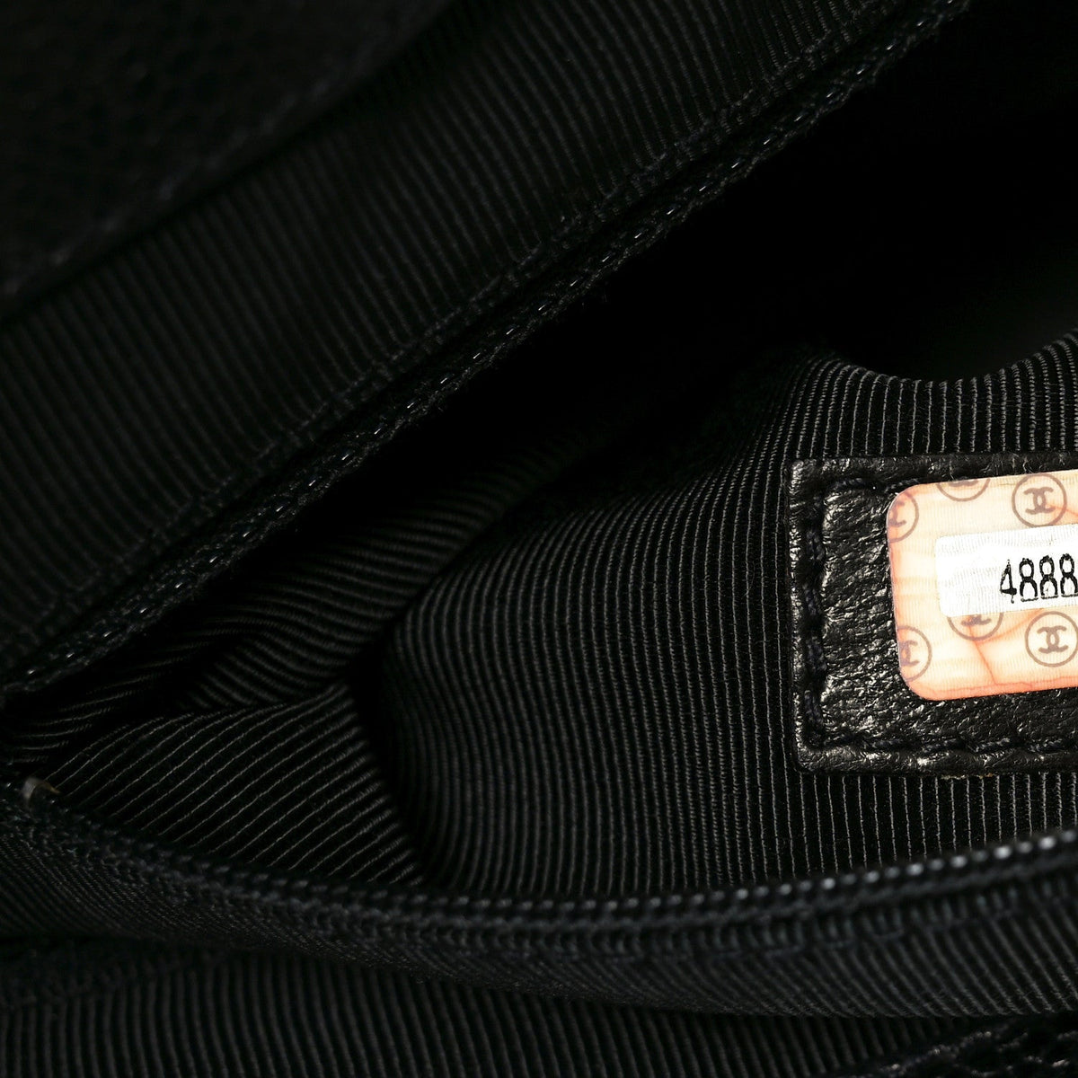 Caviar Shoulder Bag Black