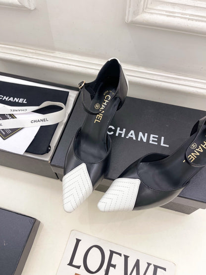 CC 26 SS Double C Slingback 7.5cm White Black Calfskin 586934