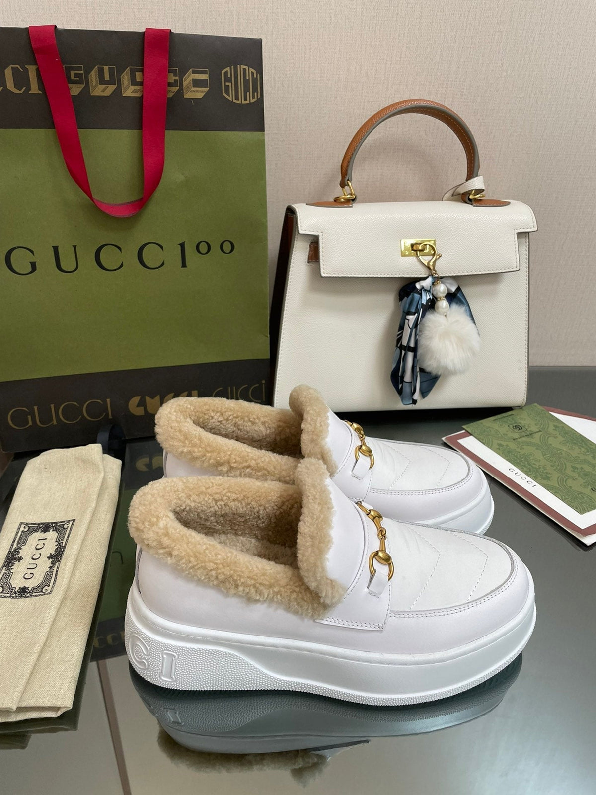 GG LOAFER IN WHITE CALFSKIN WITH BEIGE WOOL LINING