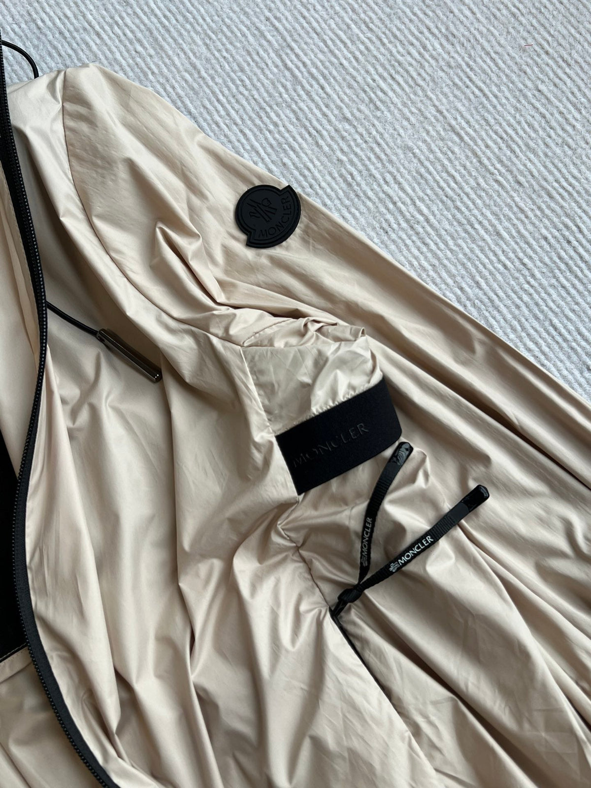 Moncle 25 Sun-Proof and Windproof Jacket Coffee Nylon 269694