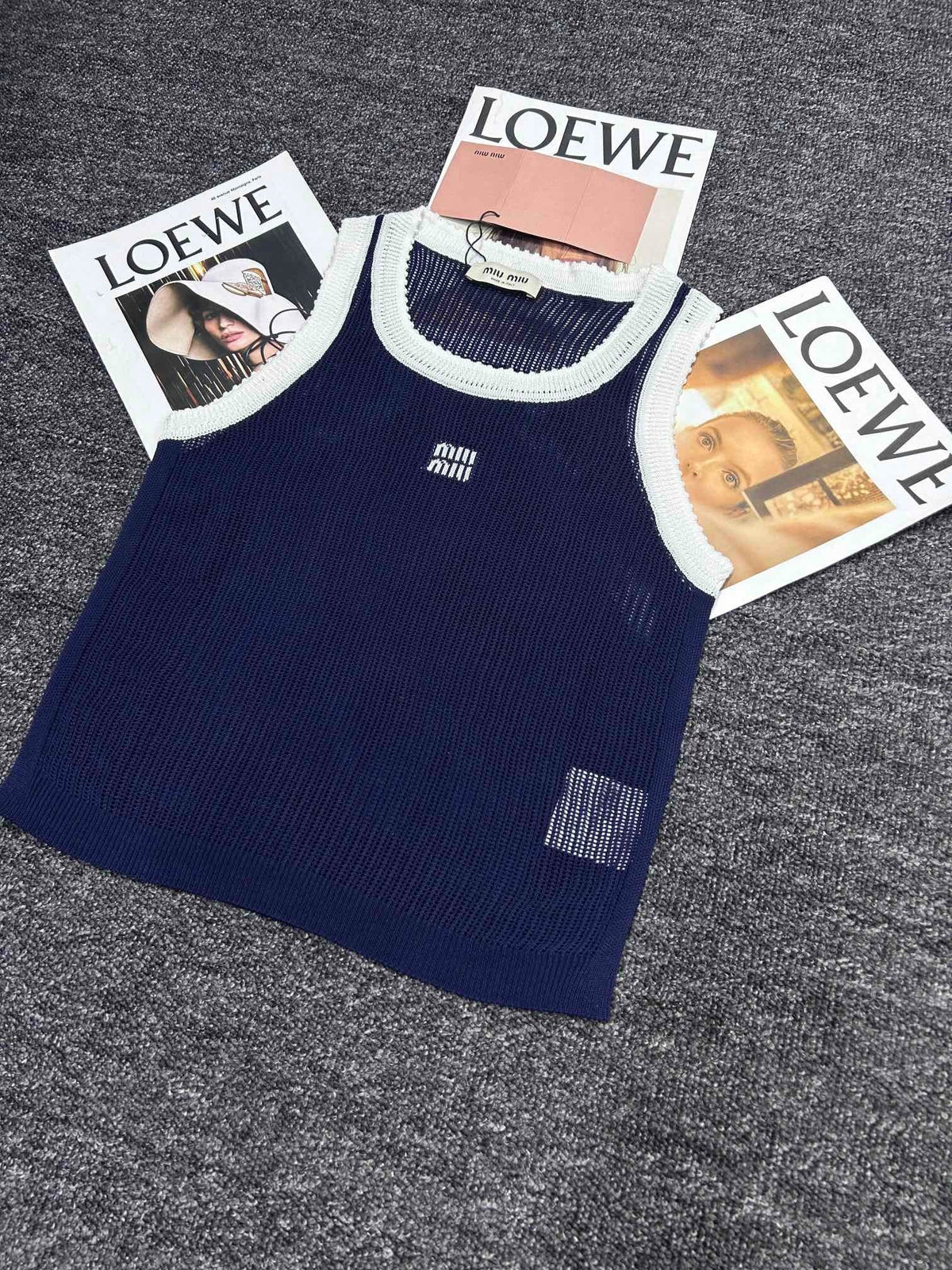 MIUMIU SLEEVELESS TOP STYLE 636