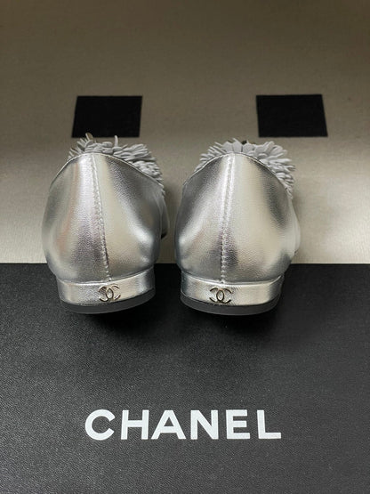 CC 26 Flower-shaped Ballet Flat Silver Sheepskin 593166