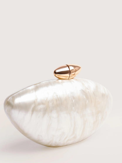 Zoe Shell-Shape Resin Clutch