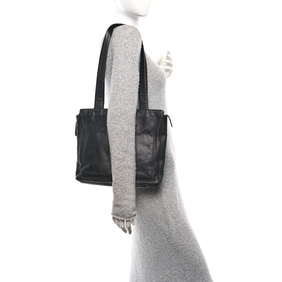 Caviar Embroidered Logo Shoulder Bag Black
