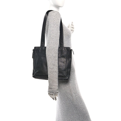 Caviar Embroidered Logo Shoulder Bag Black