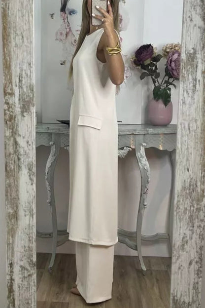 White Sleeveless Suit