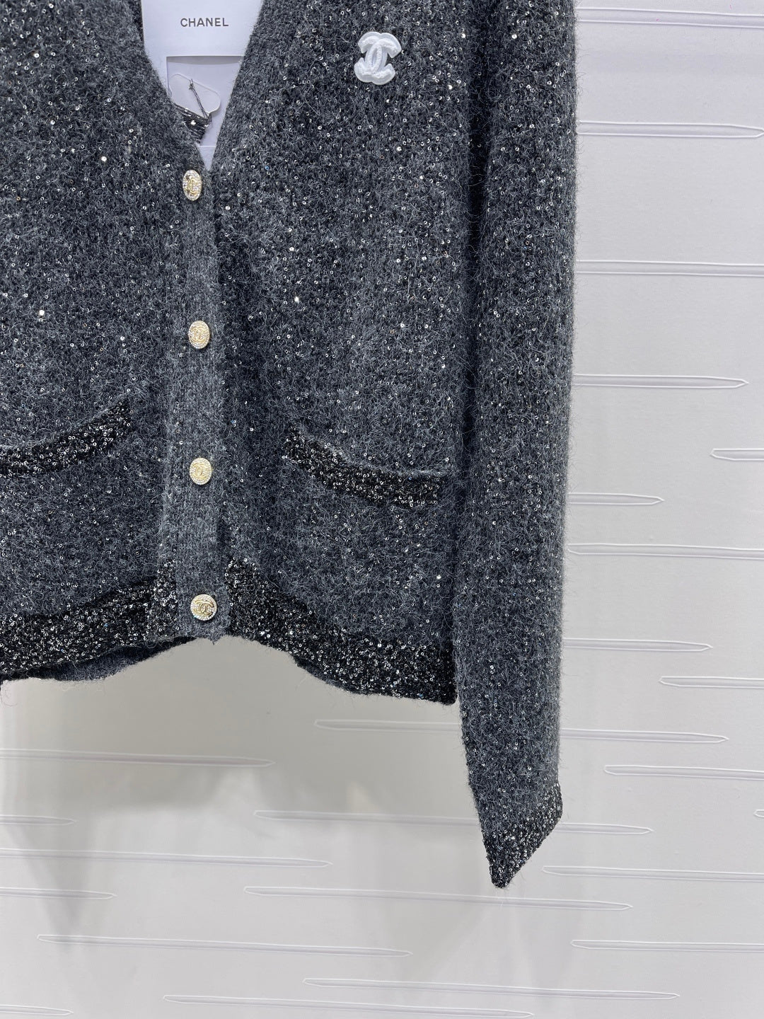 CC 26s Sequined V-Neck Cardigan Sweater Grey 344109