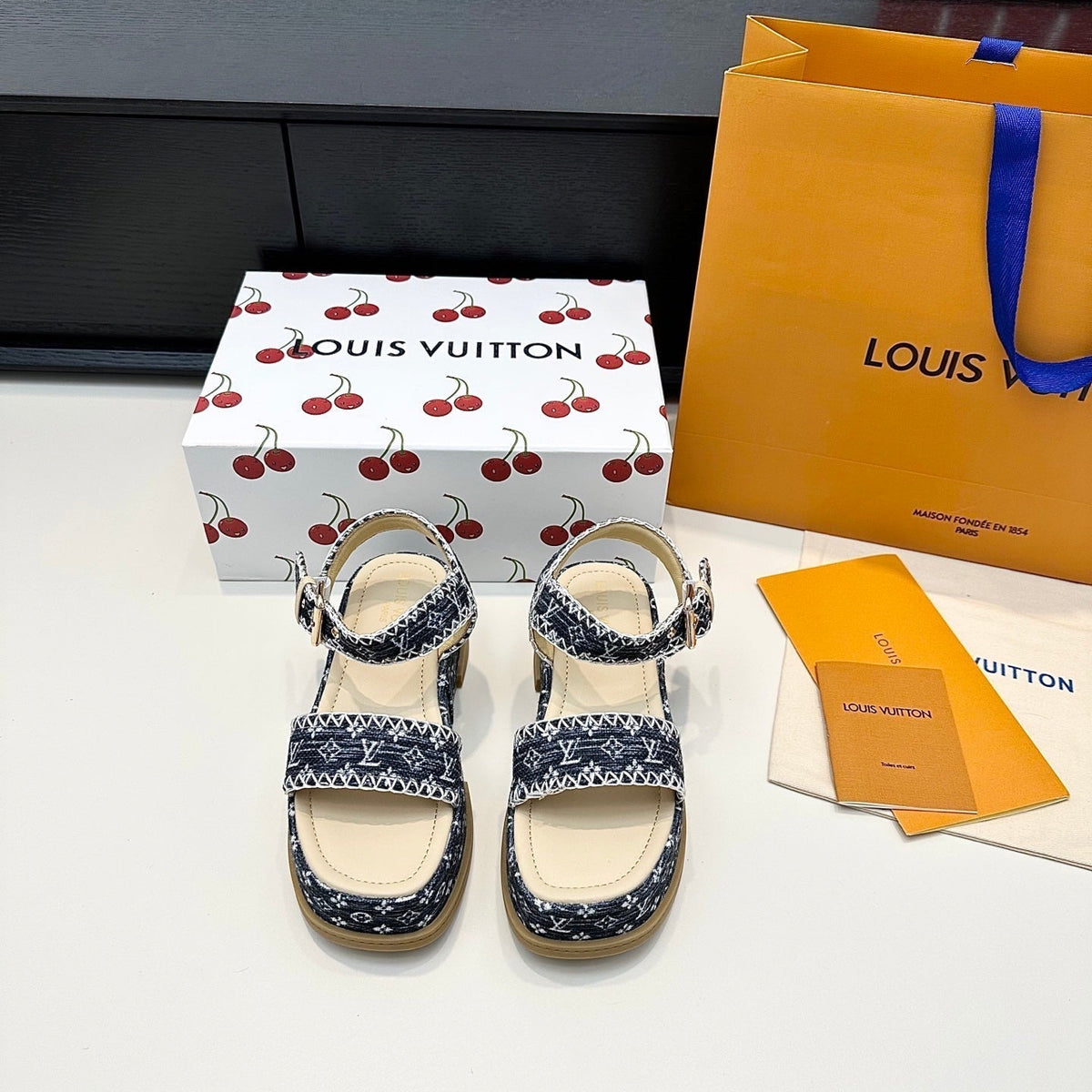 LV Maya Platform Sandals 6cm Blue Denim Beige Cowhide 572500
