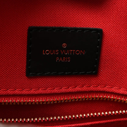 Reverse Monogram Giant Onthego MM
