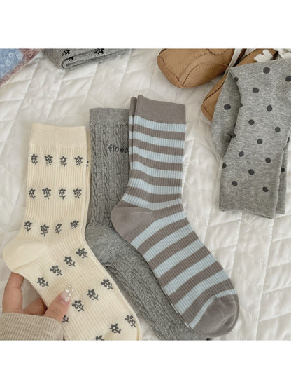 Rufia - Gray Floral Bow Mid-Calf Socks for Women