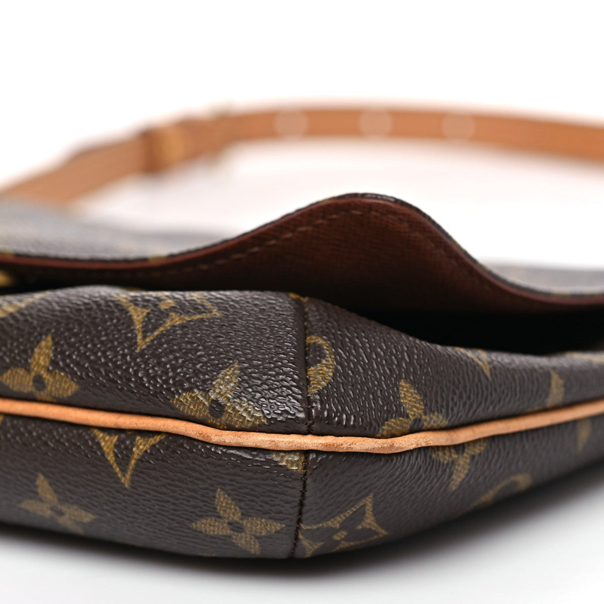 Monogram Musette Tango