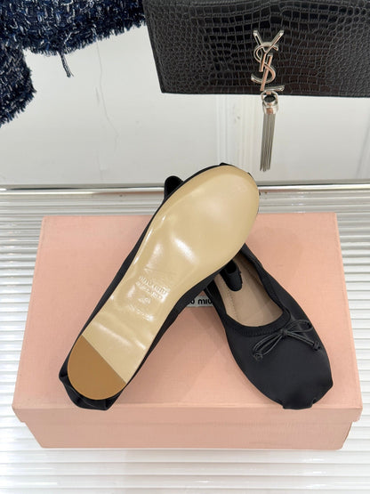 Miu Classic Bow Letter Ballet Black Satin