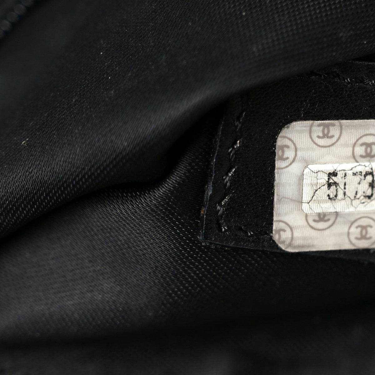 Caviar Embroidered Logo Shoulder Bag Black
