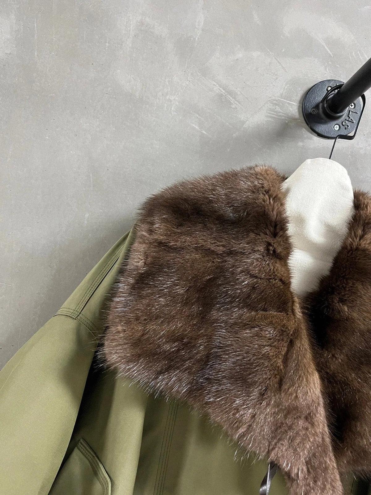 MIUMIU DOWN JACKET STYLE 688