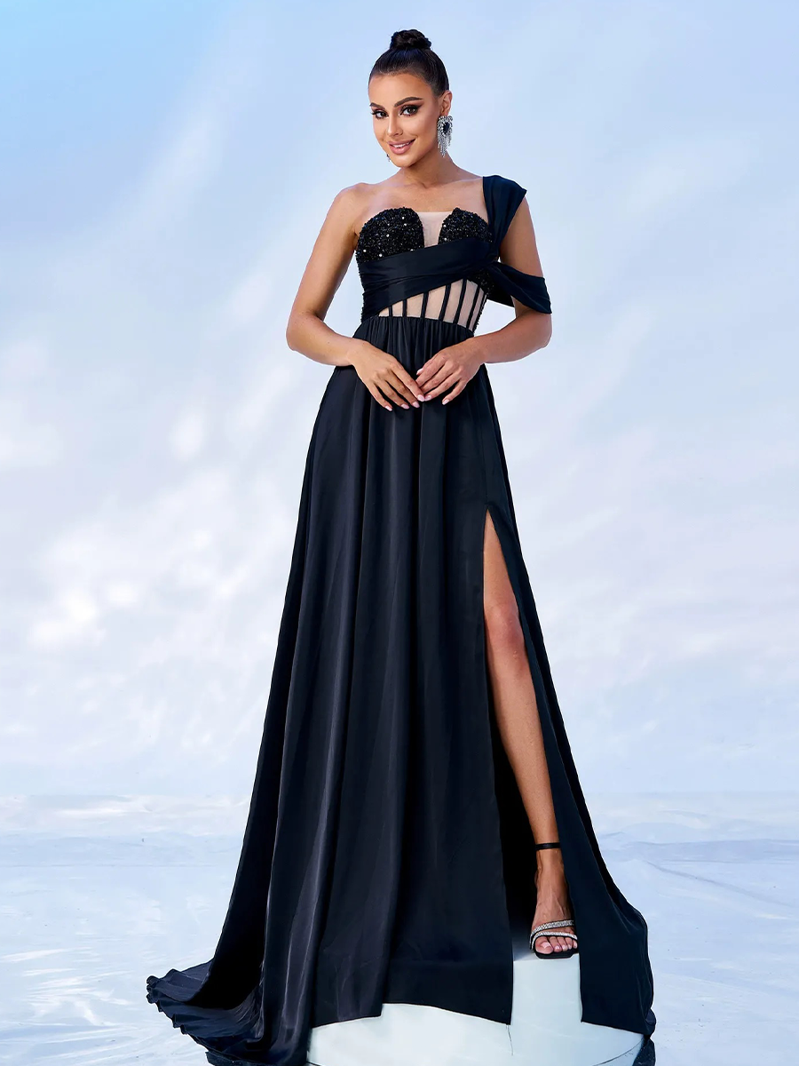 Faye Maxi Dress In Black