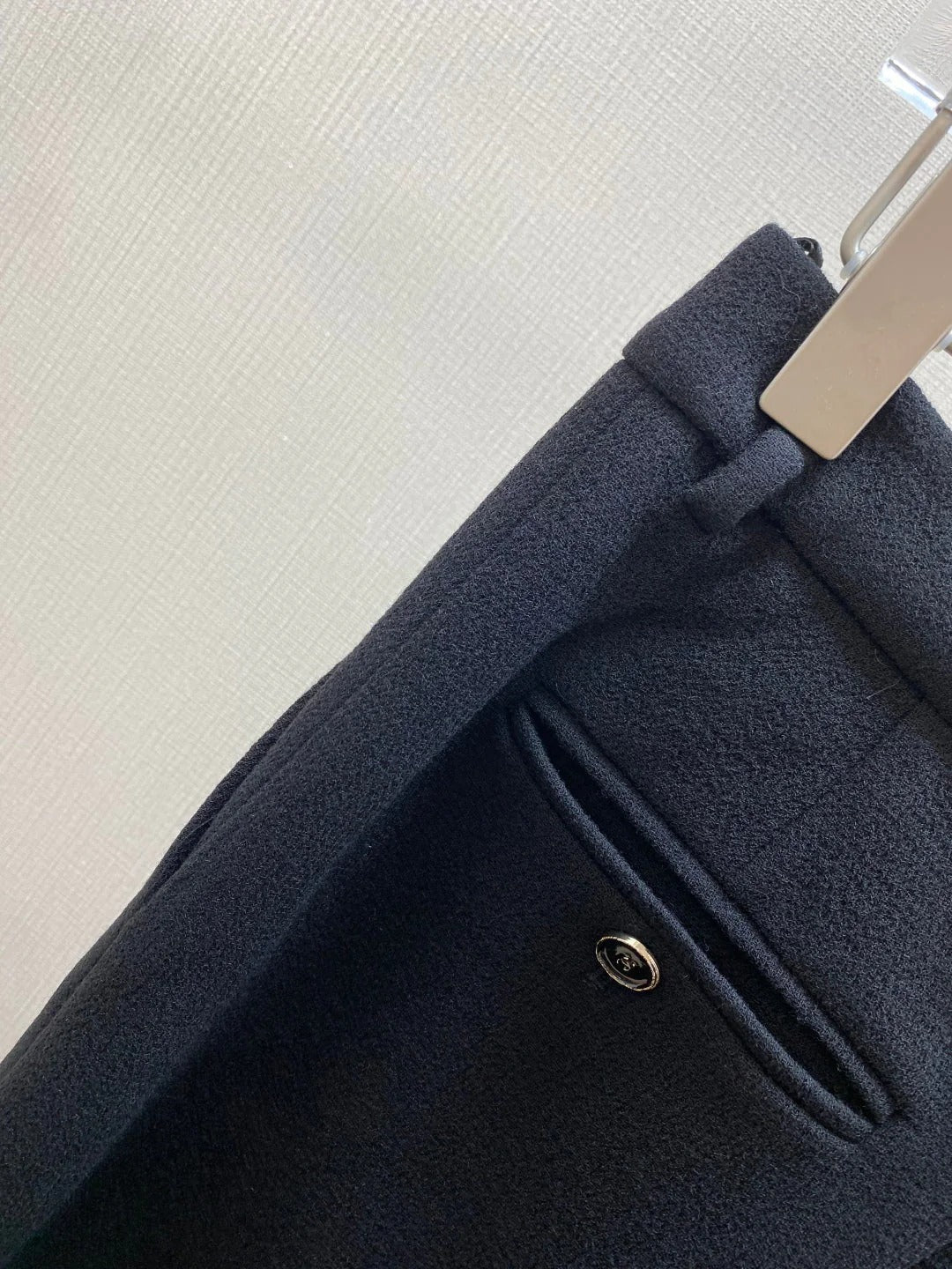 CHANEL 25S STRAIGHT-LEG PANTS STYLE 210