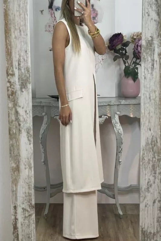 White Sleeveless Suit