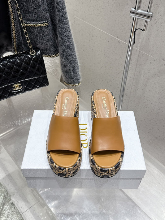 CD Attitude Wedge Sandals Beige in Cowhide 598184