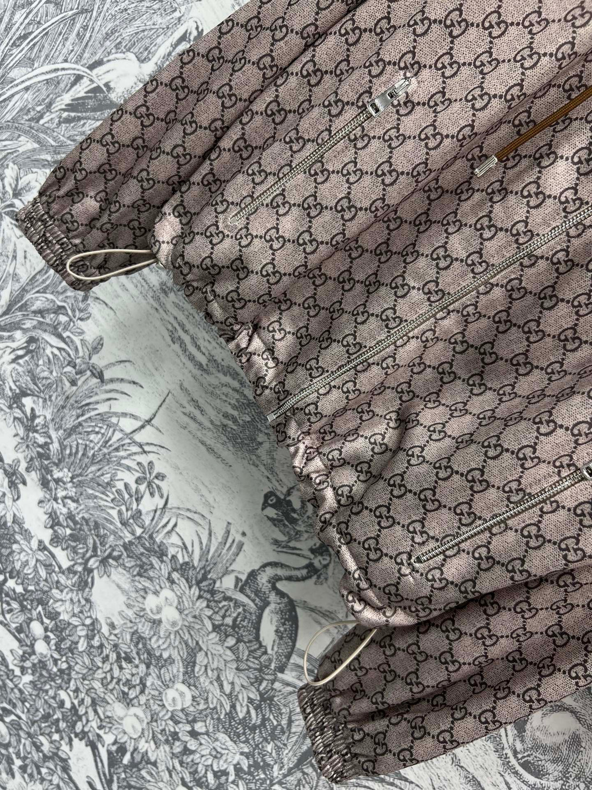 Gucci 25 Set Brown Polyester Fiber